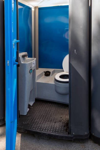 Best Portable bathroom rental  in Piney Mountain, VA